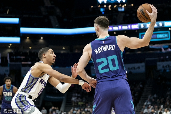  福克斯关键抢断制胜，国王加时险胜开拓者  