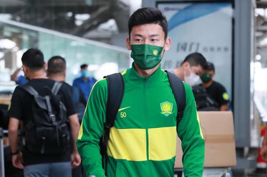  洛里昂青年军刮起青春旋风，快速反击撕裂对手防线