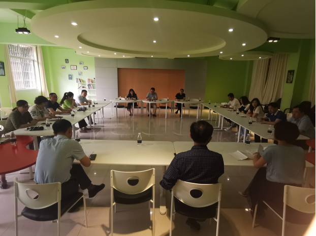  乌丁根防守组织严密，德甲升班马立足防守保平安  